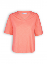 V-Neck T-Shirt von Madness in coral