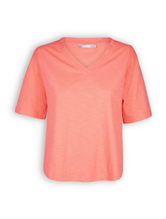 V-Neck T-Shirt von Madness in coral